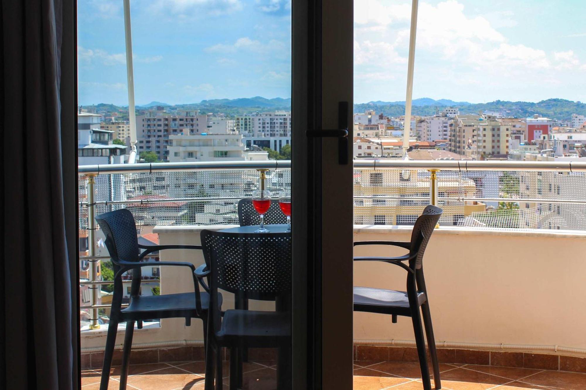 Belmondo Superior 759 Apartamento Durrës